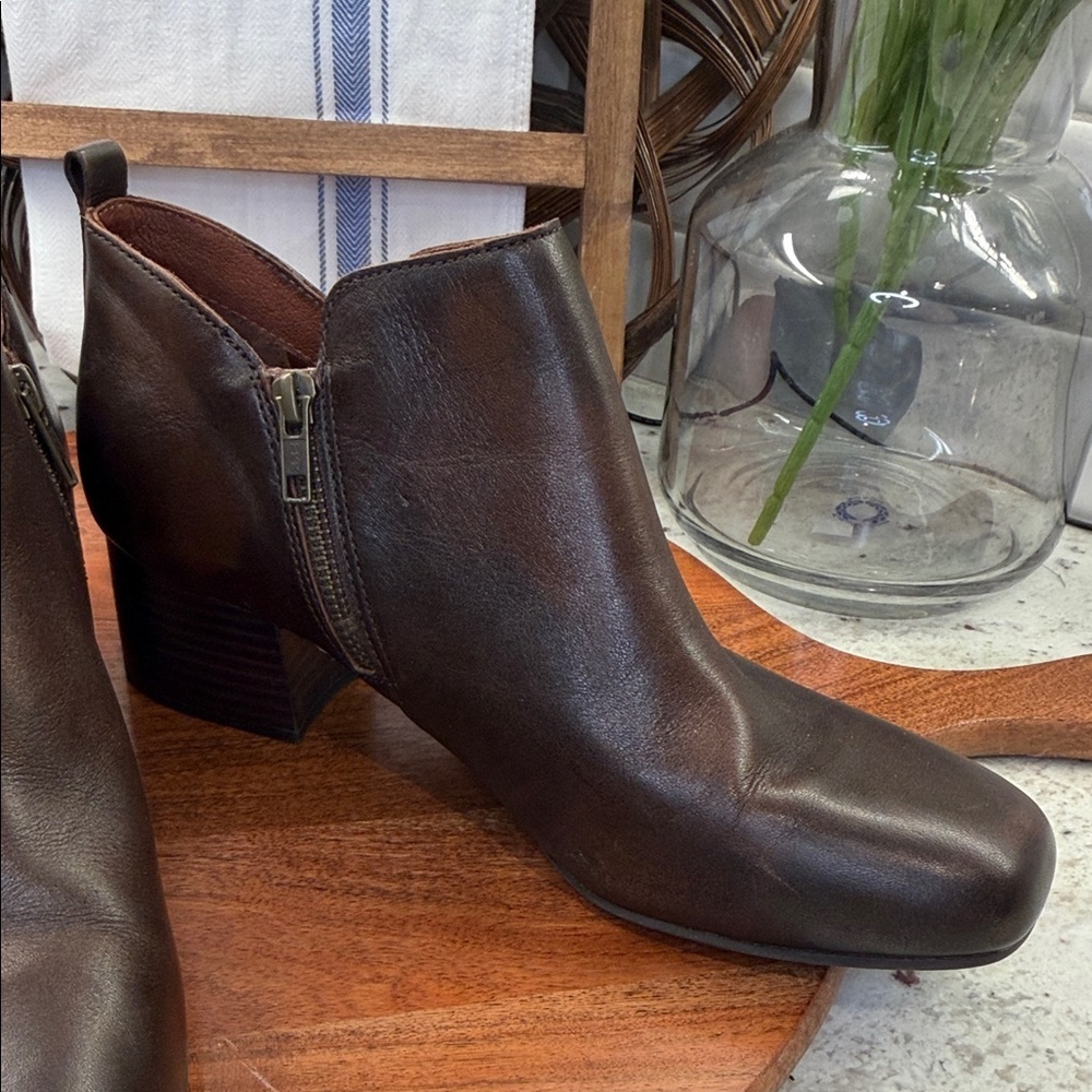 Born Aneto Brown Leather Ankle Boots - Picture 4 of 8
